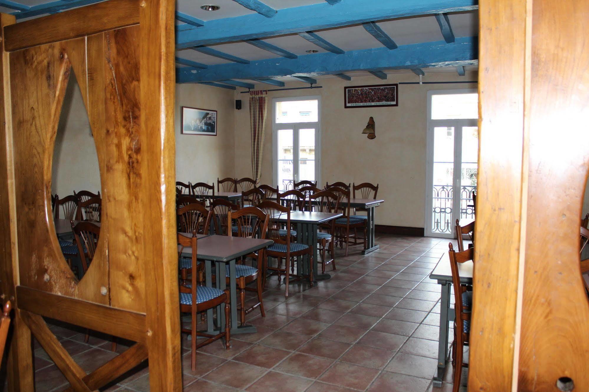 Le Phenix Hotel Castillon-la-Bataille Buitenkant foto
